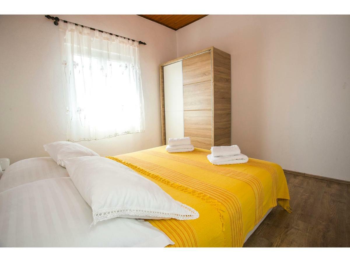 Apartment Goga'S Retreat In Marina Kültér fotó