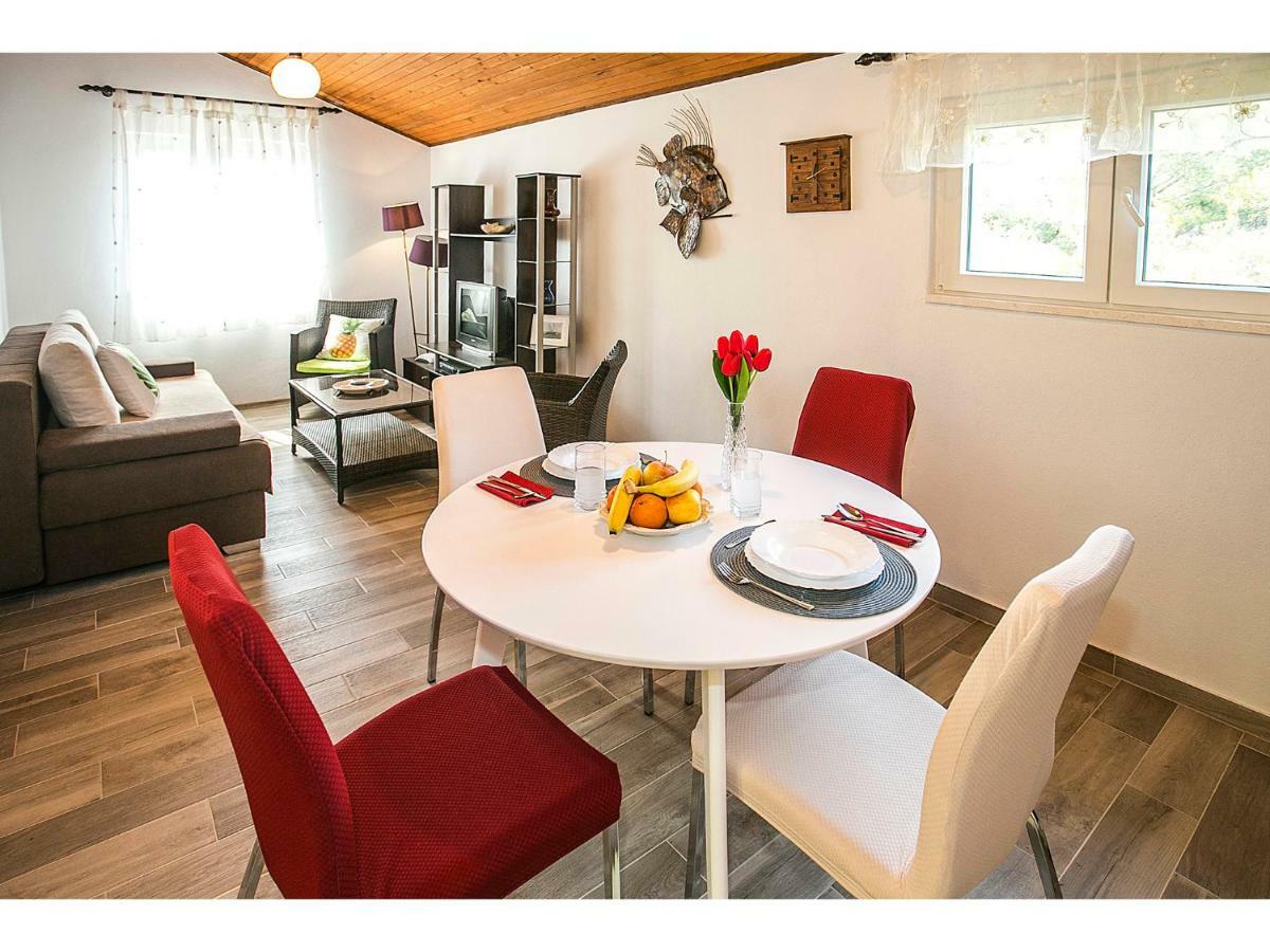 Apartment Goga'S Retreat In Marina Kültér fotó